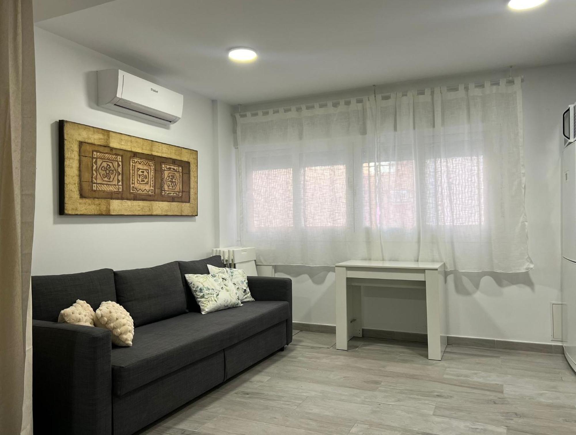 Cozy Apartment Up To 6 Persons 3 Min To Metro มาดริด ภายนอก รูปภาพ