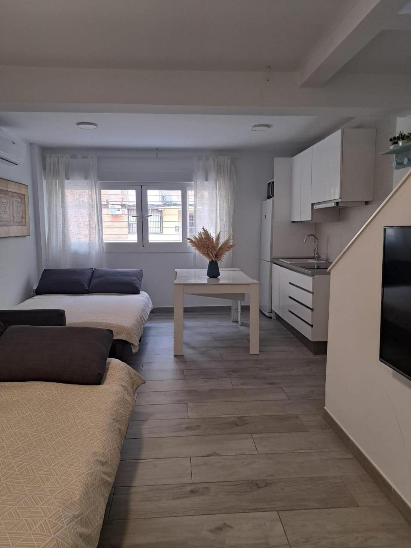 Cozy Apartment Up To 6 Persons 3 Min To Metro มาดริด ภายนอก รูปภาพ